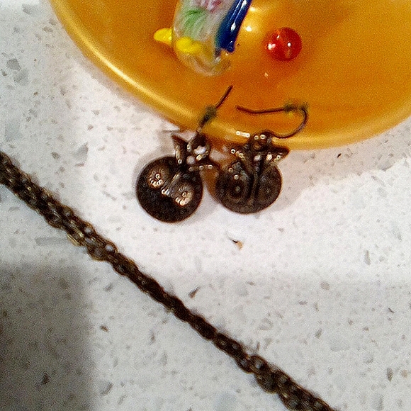 Owl Timepiece Pendant and Owl Earings - Picture 9 of 10